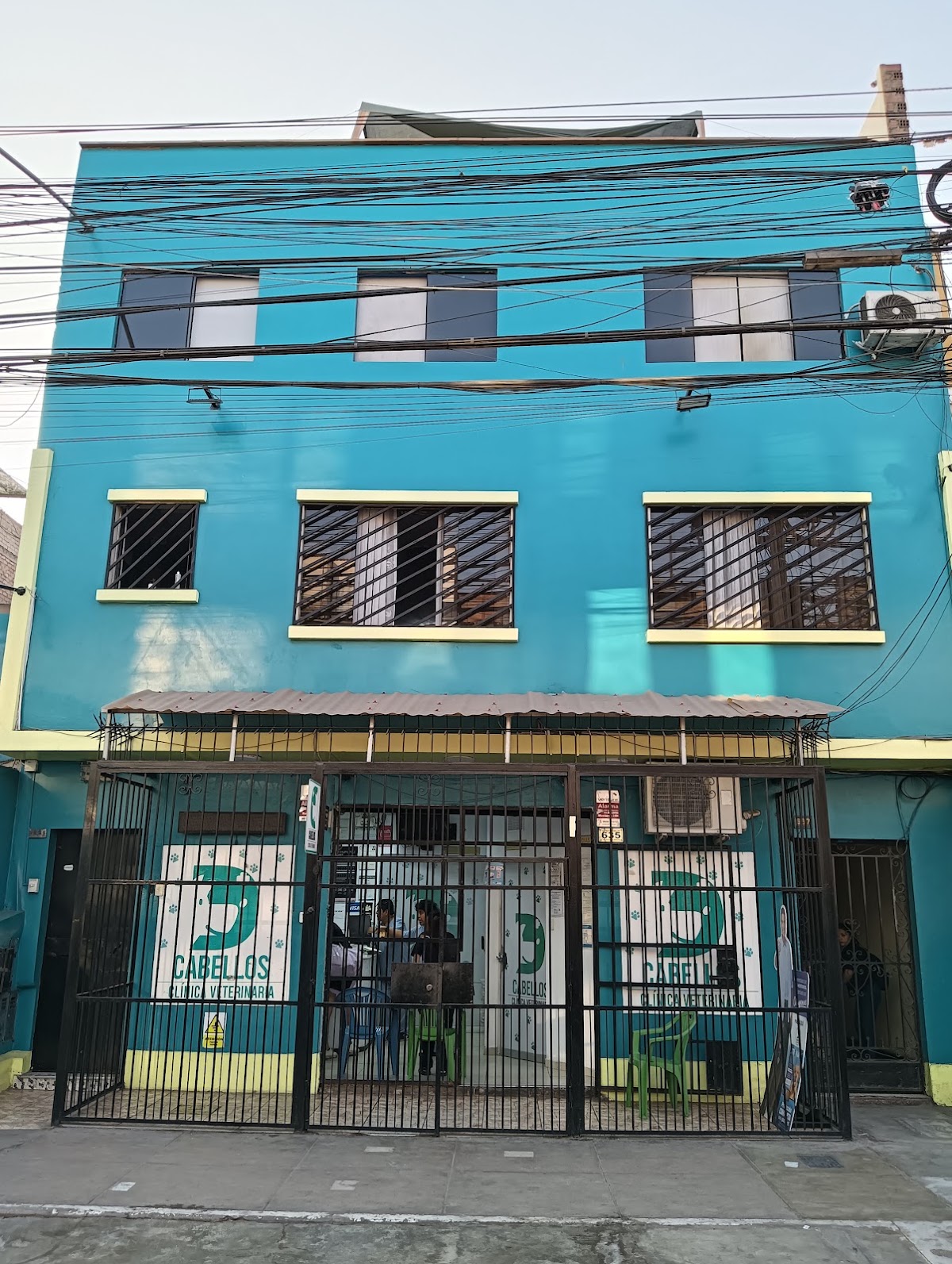 Clínica Veterinaria Cabellos Oficial