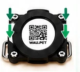 Tapa del protector colocada con el código QR visible